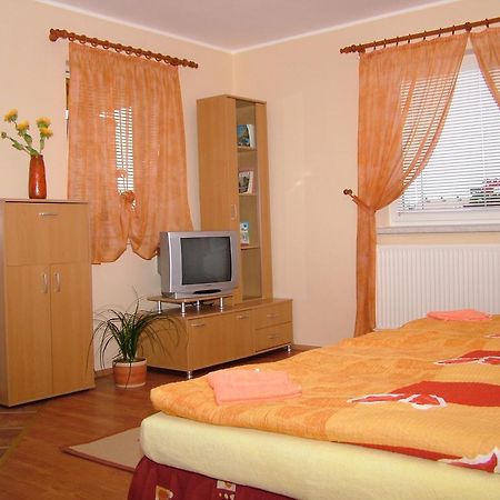 Horvathapartman Bük Pokoj fotografie